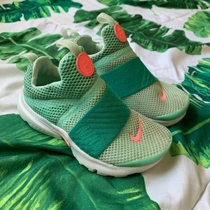 Green Nike runners kids